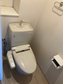 福山市マンショントイレ全面リフォーム工事改装工事ビフォー
